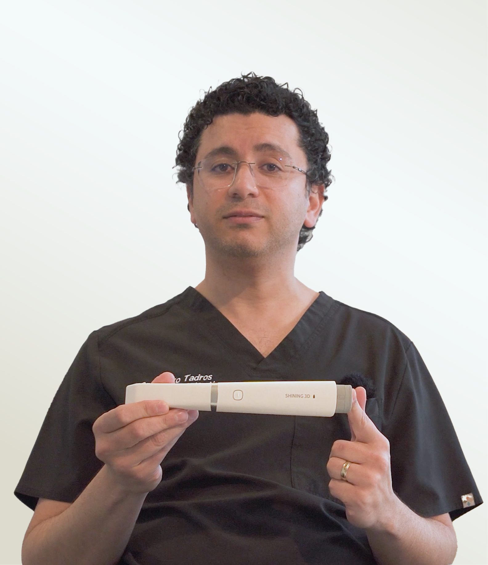 Dr. Marko Tadros sharing clinical experience on the high-precision and efficient All-on-X impressions using Elite intraoral scanner